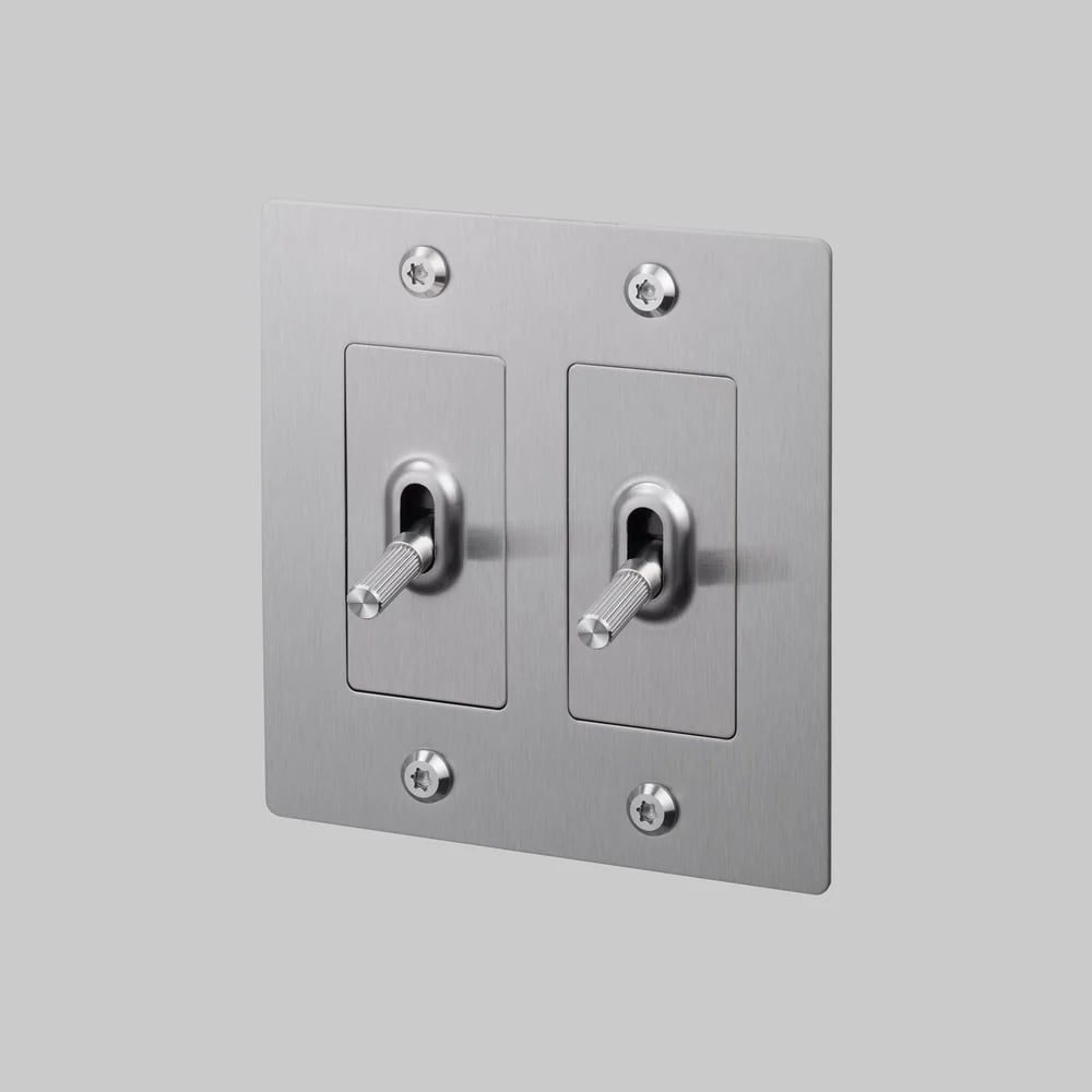 🔘 4G Metal Toggle Light Switch – Linear Knurled Design